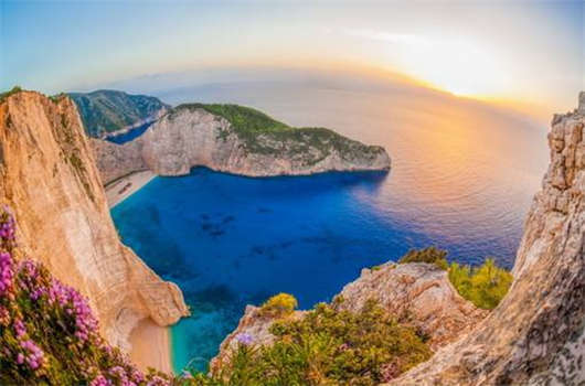 25萬歐元掀起投資希臘房產(chǎn)風(fēng)潮，房產(chǎn)與居留許可的獲取